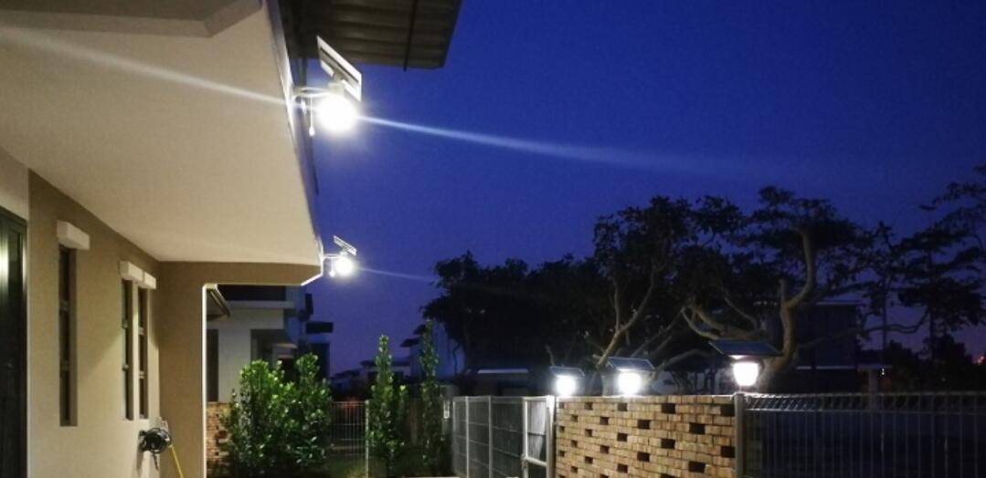 太陽(yáng)能草坪燈由哪些部件構(gòu)成