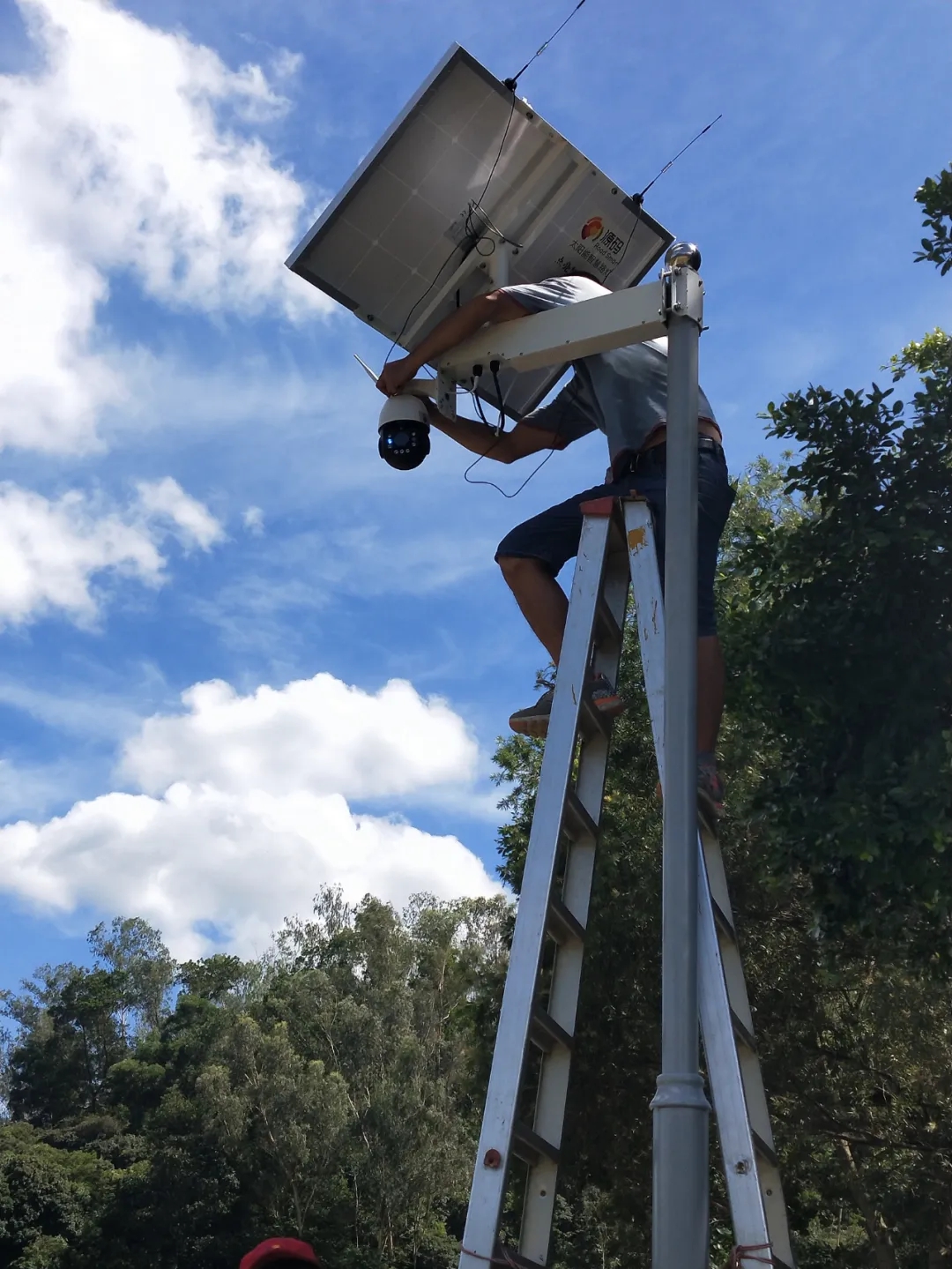 源碼太陽(yáng)能監(jiān)控系統(tǒng) | 高科技助力龍華區(qū)森林防火救災(zāi)管理